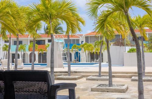 Belnem House | Lighthouse Beach Resort with Ocean View