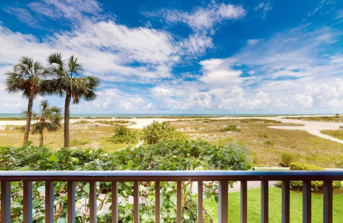 Sand Key Condo | Lighthouse Towers #206 | Condo on Gulf of Mexico with pool, beach access, tennis