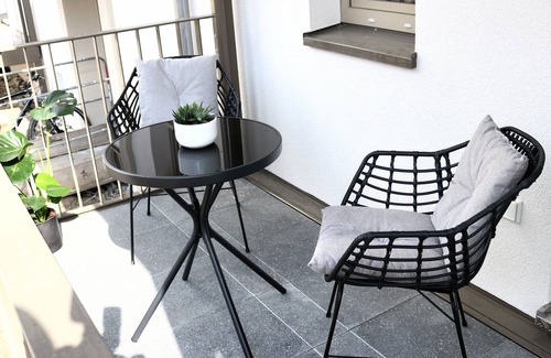 Braunschweig City Center Apartment | LIGHTPLACE Design - Boxspring - Balcony - 2 Smart TV -City center -
