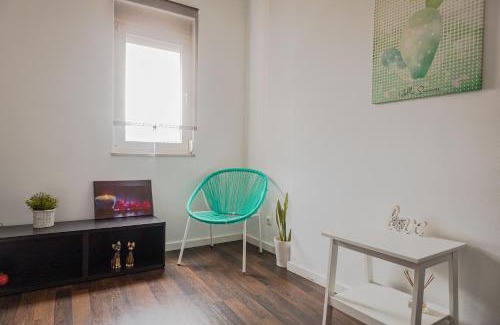 Santo Condestavel Apartment | Like-home-T1 Apt-Campo de Ourique