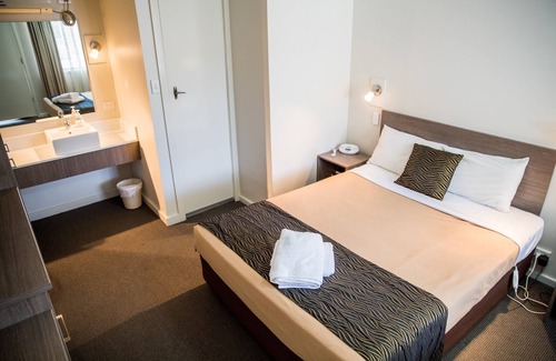 Goulburn Hotel | Lilac City Motor Inn & Steakhouse