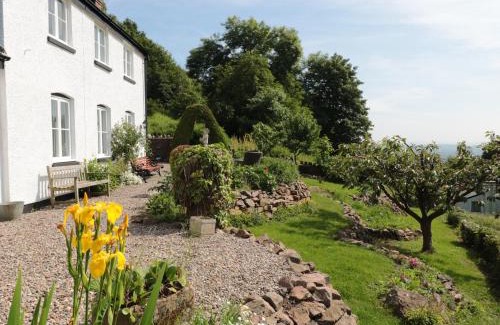 Malvern House | Lilac Cottage