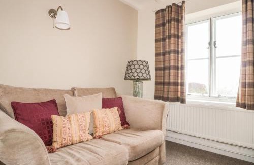 Malvern House | Lilac Cottage