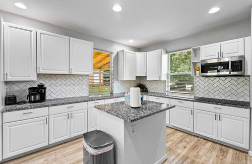 Lilburn Apartment | Lilburn Gateway | Game Loft, Fire Pit, Near Stone Mountain