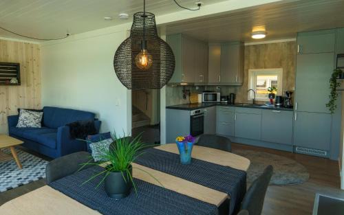 Vestvagøy Apartment | Lilleeideholmen Sjøhusutleie