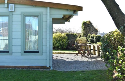 Botallack Cabin | Lillie's Lookout - A Cool Cabin with Great Views and Walking Distance to Coast