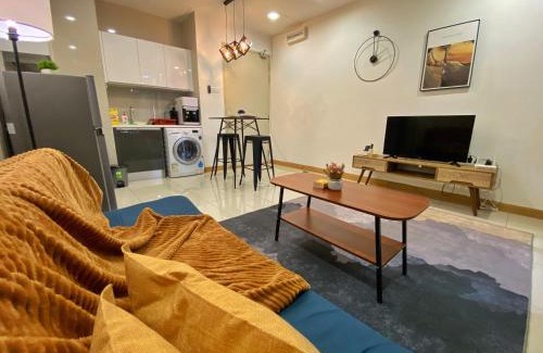 Kampung Kerinchi Apartment | Lily and Loft - KL Gateway Bangsar LRT, WIFI, Netflix