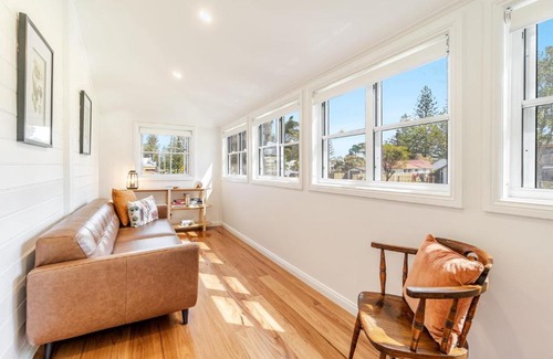 Yamba House | Lime Tree Cottage - Pet Friendly