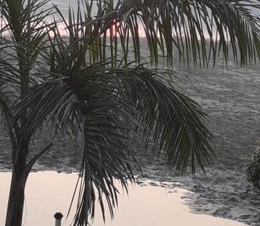 Lanka House | Lime-Villa on Ganga Ghat