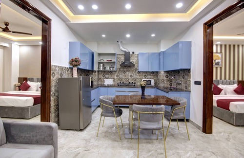 Gurugram Apartment | Lime Wood Stay Near Huda City Centre