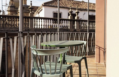 Central District Apartment | Limehome Granada Calle Lopez Rubio