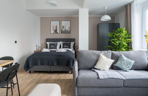 Lebenstedt Apartment | limehome Salzgitter | Suite with sofa bed
