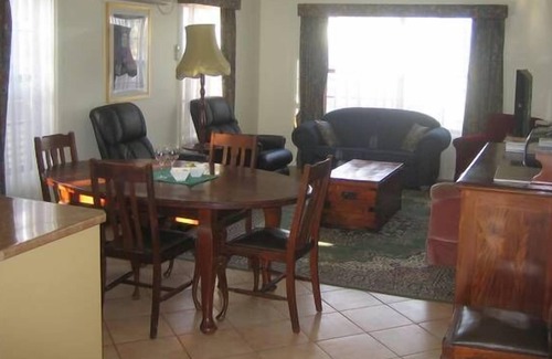 Naracoorte House | Limestone View B&B Naracoorte