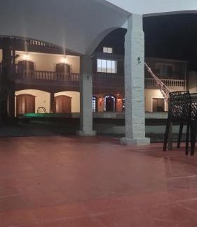 Itanhaem House | Linda Casa de praia com Super piscina 12x5 Novinha com 3 níveis, Wi-Fi, Tv led,jardim , churrasqueira completa