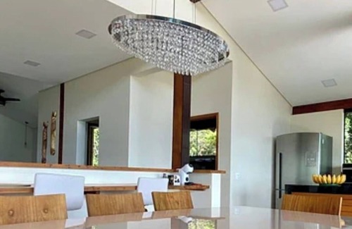 Costa Verde House | Linda Casa em Ilhabela, com Vista Para o Mar, e 5 Minutos a pé da Praia