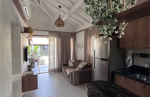 Acu da Torre Apartment | Lindo Quarto e Sala Decorado em Praia do Forte