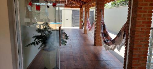 Borborema House | Lindo Rancho no Condomínio Village Tietê a uma quadra do tablado para pesca !