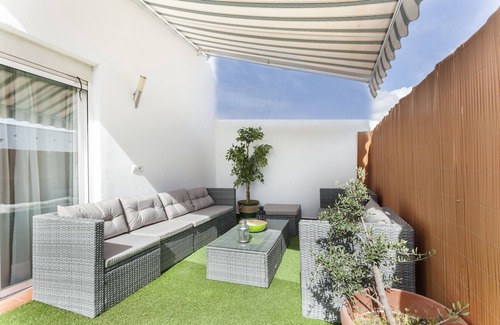 Barrio de las Letras Apartment | Lindo Terrace apartment in Madrid