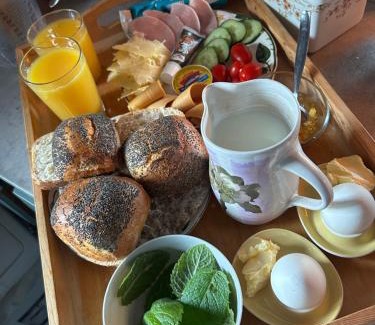 Volda Bed & Breakfast | Line på Hauane1