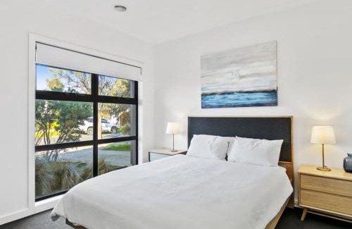 Torquay House | Links Idyllic Break 47