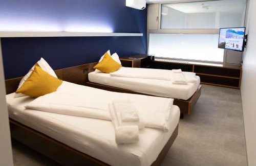 Glarus Nord Hotel | lintharena ag