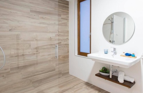 Lires Hotel | LiresCa