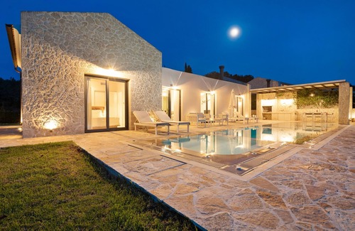 Kavvadades Villa | Lithari Tessera - Luxury Villa in Kavvadades, Corfu