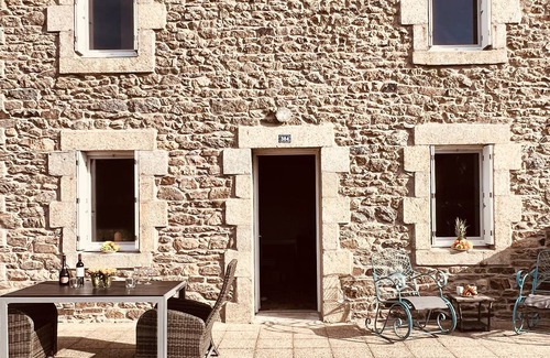 Plounevez-Lochrist Cottage | little breton farm in the calm green - only 15min to the sea