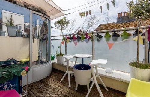 Brighton Apartment | Little Brighton Beach Apartments - also separate Spa Cabin