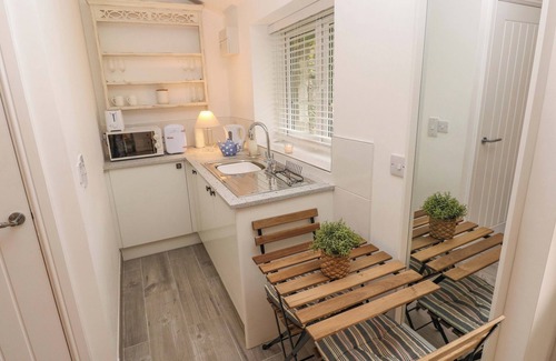 Cowbridge Cottage | Little Cloud