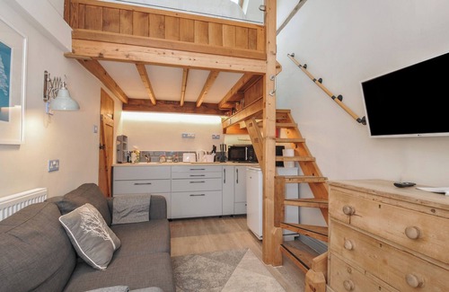 Quethiock Cottage | LITTLE COOMBE, pet friendly, with a garden in Liskeard