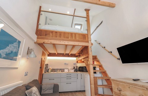 Quethiock Cottage | LITTLE COOMBE, pet friendly, with a garden in Liskeard