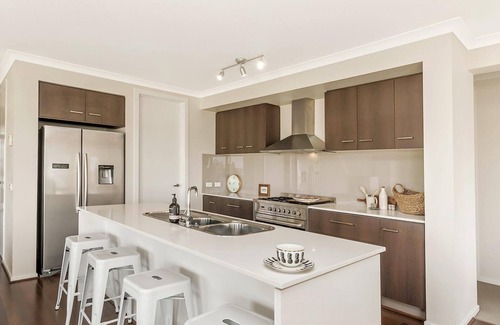Port Fairy House | Little Croft - Central Home Stones Throw To Town