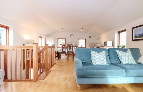Coverack House | LITTLE FERNLEIGH, family friendly, with a garden in Coverack