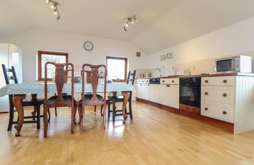 Coverack House | LITTLE FERNLEIGH, family friendly, with a garden in Coverack