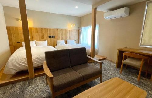 Shirakabako Bed & Breakfast | Little Grebe