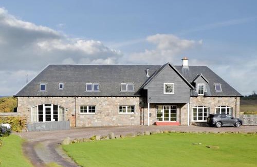Murthly House | Little Harrowfield