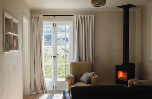 Tuki Tuki House | Little House At The Horshoe - Hawkes Bay Retreat
