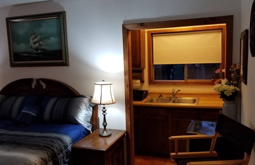 Cielo Vista House | Little House in the HIlls - Privacy and Convenience