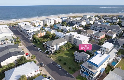 Tybee Island House | Little House | Pet Friendly Cottage + Easy Walk to the Sand!