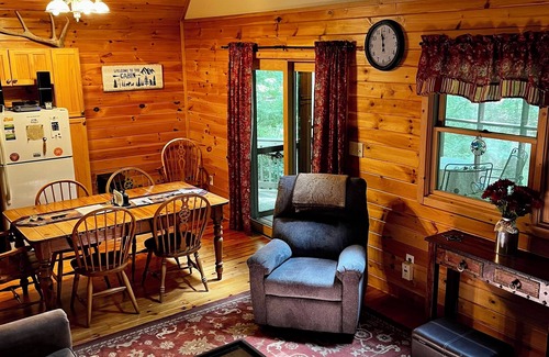 Berkeley Springs Cabin | Little Red Cabin in Coolfont Mountainside Community, Berkeley Springs, WV