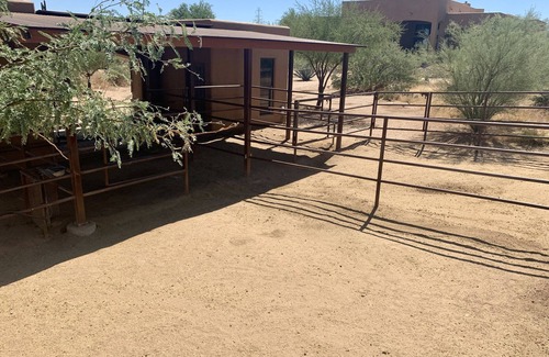 Sunrise Desert Vistas House | LITTLE SPUR Casita in N. Scottsdale with kitchen, desert views, and adventure.