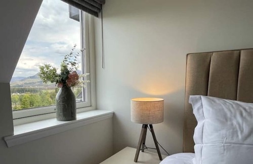 Loch Ness Apartment | Little Thistle luxury Highland apartment