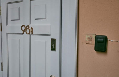 Wesoła Zachod Apartment | Live in one of the most beautiful tenements in Krakow.