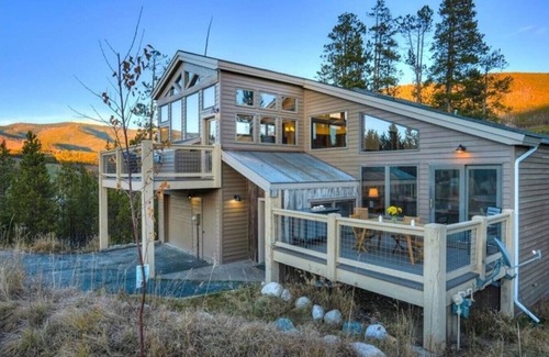 Keystone House | Live Like a local in Keystone! 30 days or more!