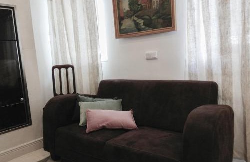 Dudeldorf Apartment | Living-in-History: Heidi Braun Cottage