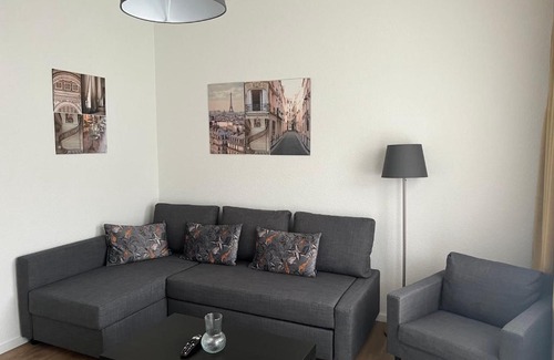 Hohentor Apartment | Living Time