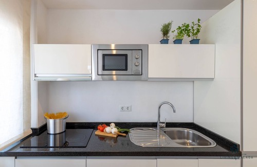 Perchel Sur Apartment | Living4malaga Sea Breeze Apartment