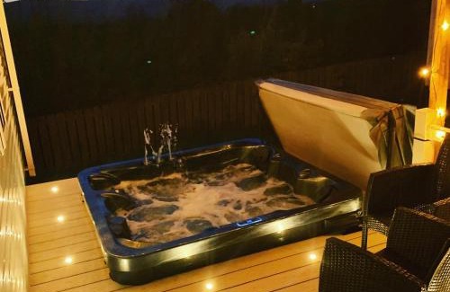 Swarland Cabin | Livvi Rosa's Lodge