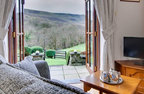 Dolgellau House | Llety Tyddynmawr in the beautiful Dolgellau